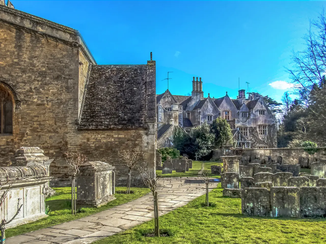 Videos presented by police from Hackman Villa