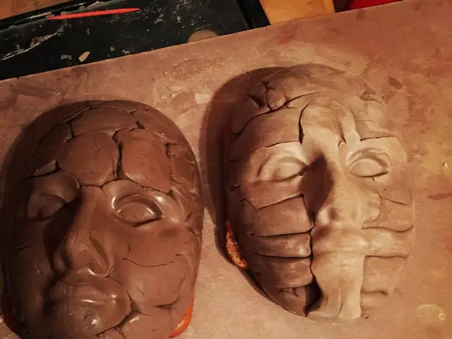 Minister Warken Justifies Power Cuts in Mask Scandal Investigation Report