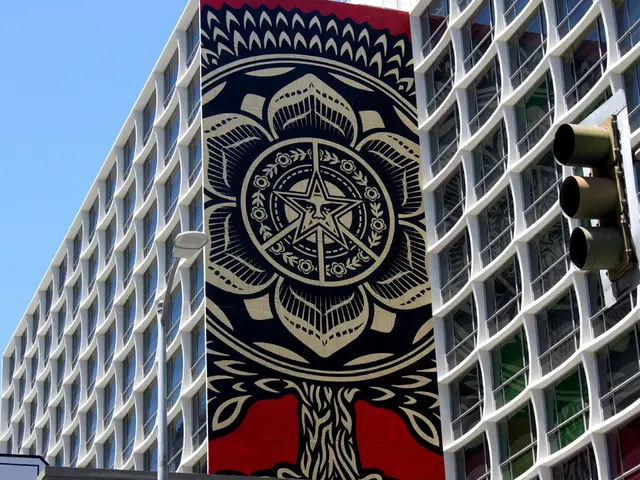 Occupant in a domestic dwelling - SEK (Translation: A person residing within a private residence,...